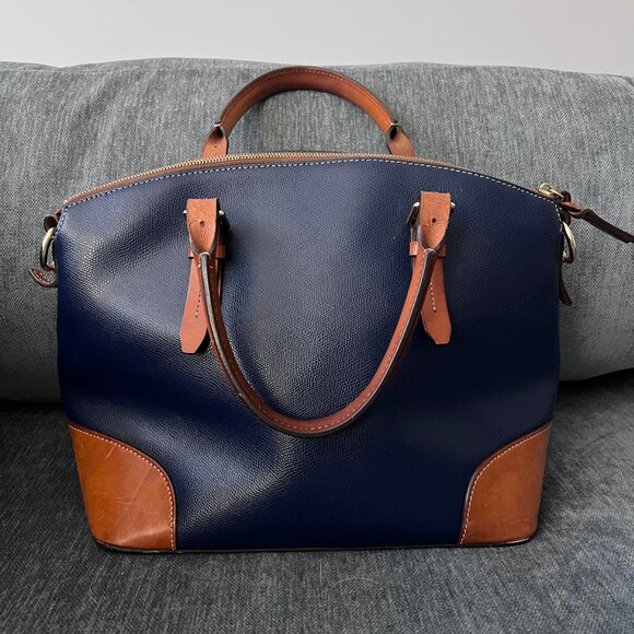 EUC Dooney & Bourke Claremont pebble leather dome satchel - Picture 3 of 5